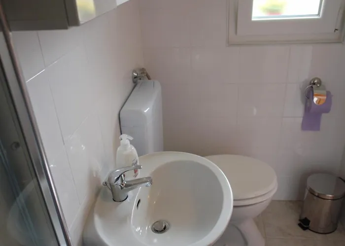 And With Parking Space - 24373 Гостевой дом 3*