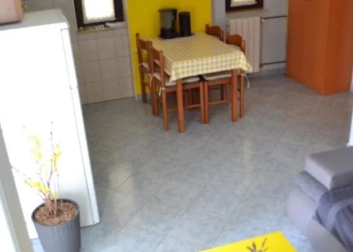 And With Parking Space - 24373 Casa de hóspedes