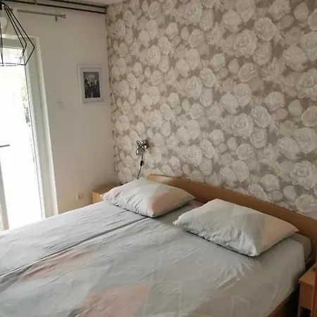 And With Parking Space - 24373