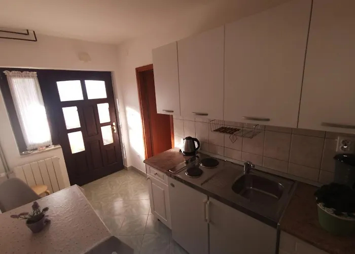 And With Parking Space - 24373 Poreč